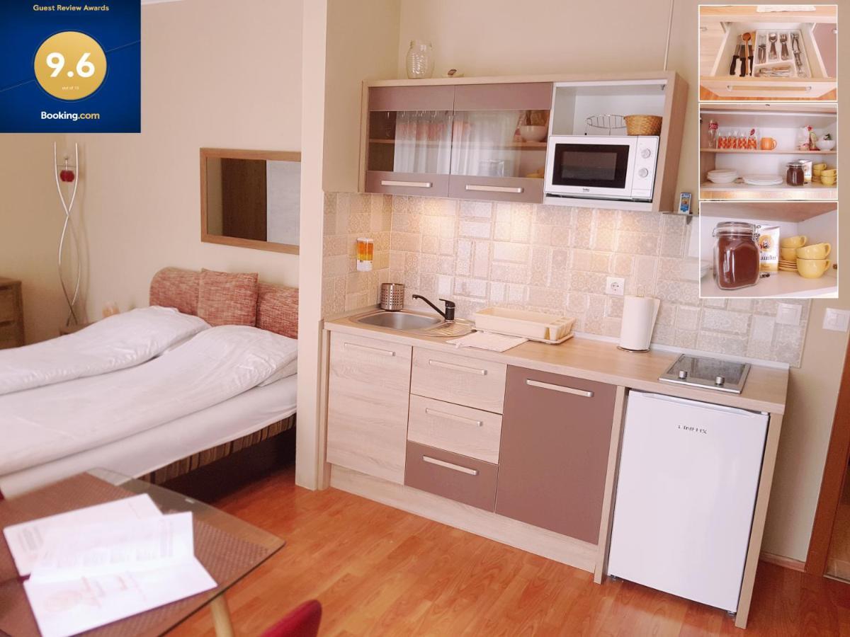 Lola Studio Apartman ハイデゥソボスロー エクステリア 写真